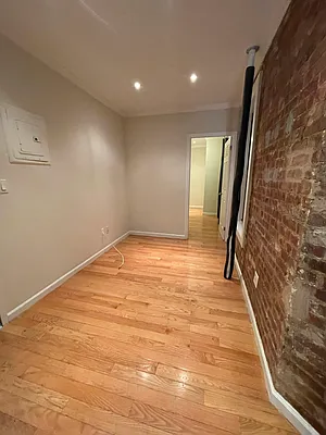 Rented by Compass | media 11