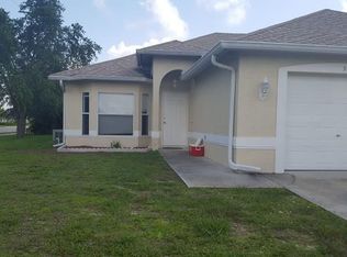 901 SE 14th Ter, Cape Coral, FL 33990