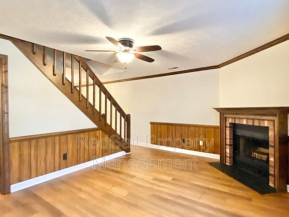 5th image of 1063 Palmerton Dr