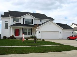 2400 Radcliffe Dr SW, Cedar Rapids, IA 52404