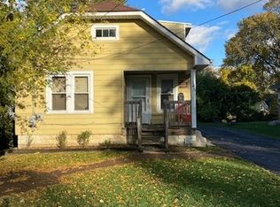 145 N Calhoun St, Aurora, IL 60505