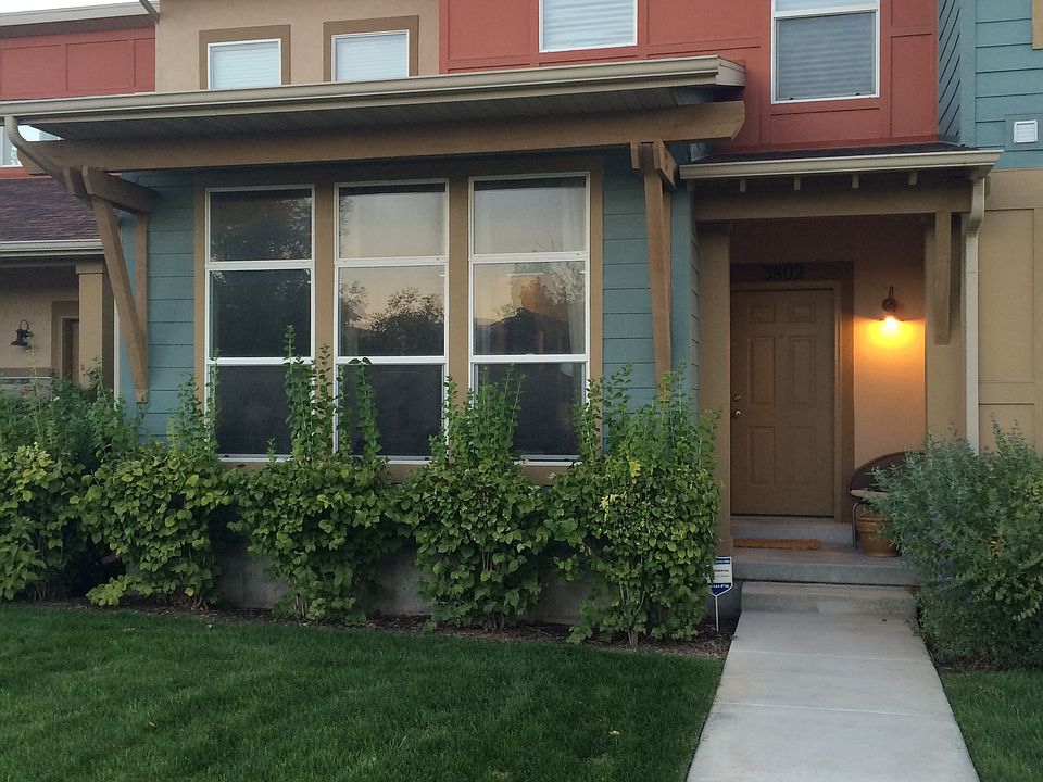 2nd image of 3802 W Broadwick Rd