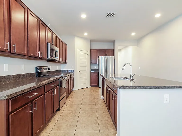 10404 W Hammond Ln — Photo 6