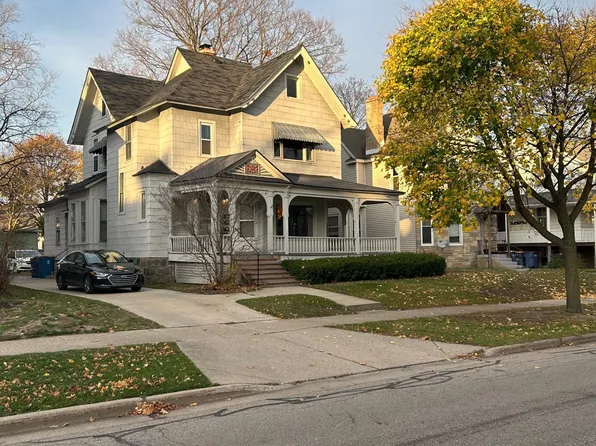 627 Fountain St NE Unit 2, Grand Rapids, MI 49503