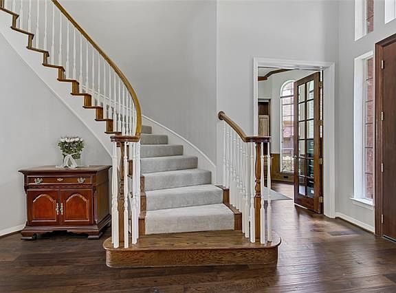 4th image of 603 Nicholas Ct