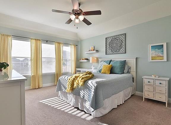 3rd image of 2920 Salvador Ln