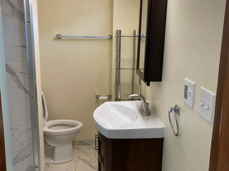 307 Grove St #1 — Photo 14