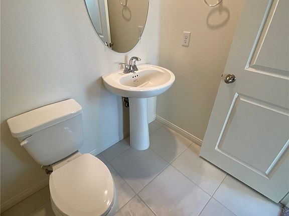 4th image of 4756 Parkarbor Ave