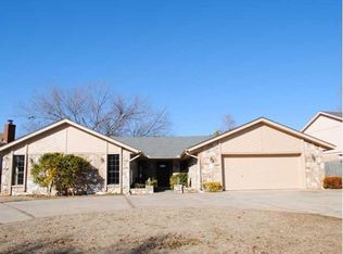 6201 N Woodbrook Rd, Oklahoma City, OK 73132