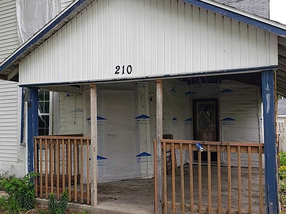 2nd image of 210 W County Road 600 S