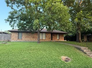 806 Kathrine Ct, Cedar Hill, TX 75104