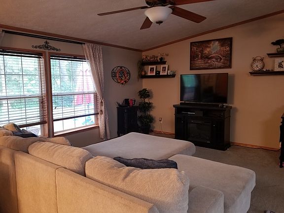 4th image of 53232 Crystal Pond Dr