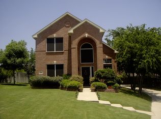 1305 Nueces Ct, Benbrook, TX 76126