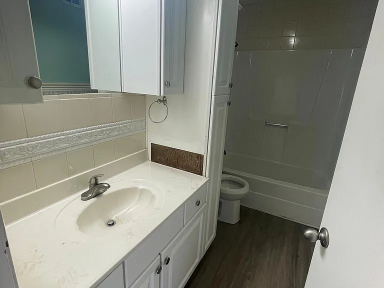 208 Shadow Wood Pl — Photo 6