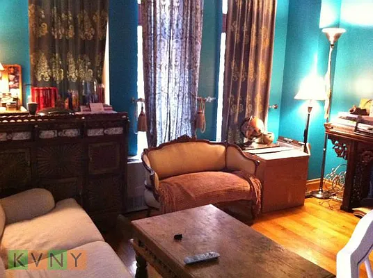 Rented by KVNY Soho | media 21