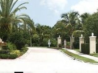 535 SW Lake Manatee Way, Port Saint Lucie, FL 34986