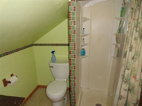 5th image of 9009 W Big Coulee Rd