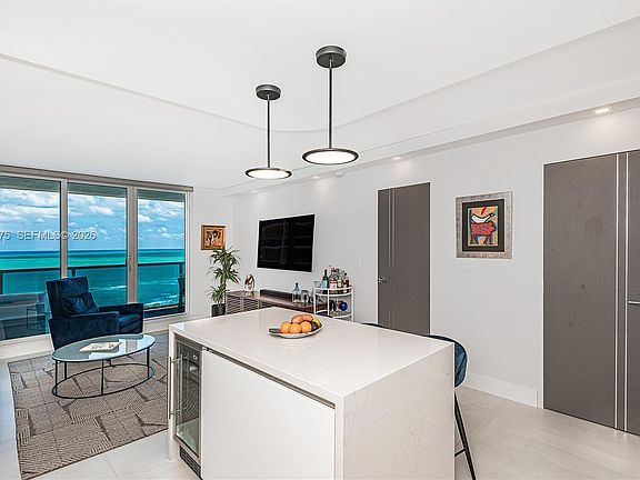 3rd image of 2301 Collins Ave APT 1440