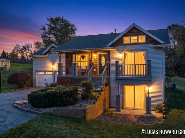 182 Indian Bluffs Dr NE, Sparta, MI 49345