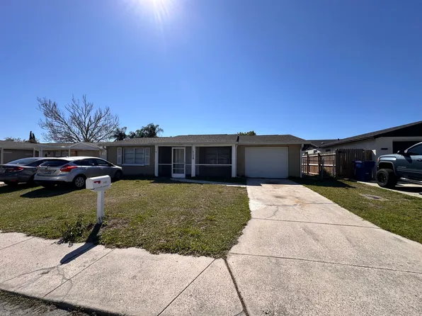 8735 Velvet Dr, Port Richey, FL 34668