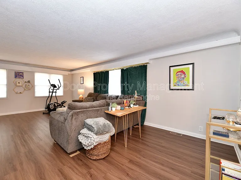4701 Kessler Boulevard East Dr — Photo 22