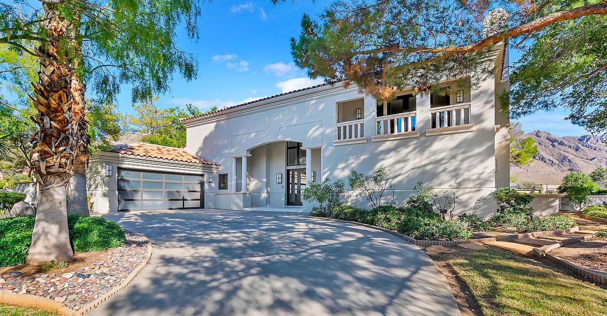 House on the hill チューリップ柄 ロンパース＆ボンネットセット