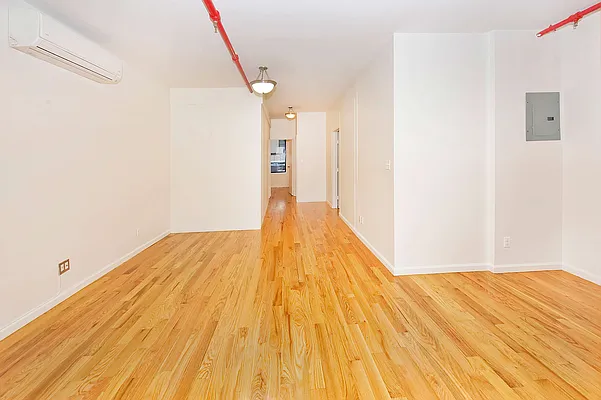 Rented by DYNY Inc | media 28