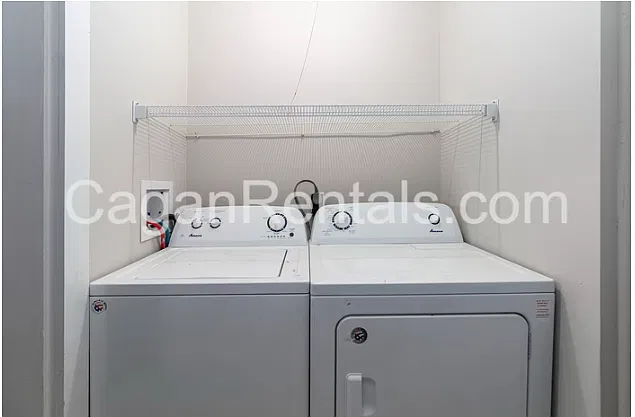 2 bed, 819 sqft, $1,890 — Photo 3