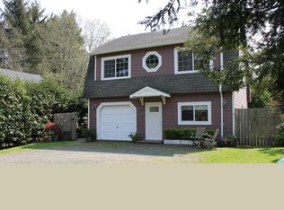 320 NE Collins St, Depoe Bay, OR