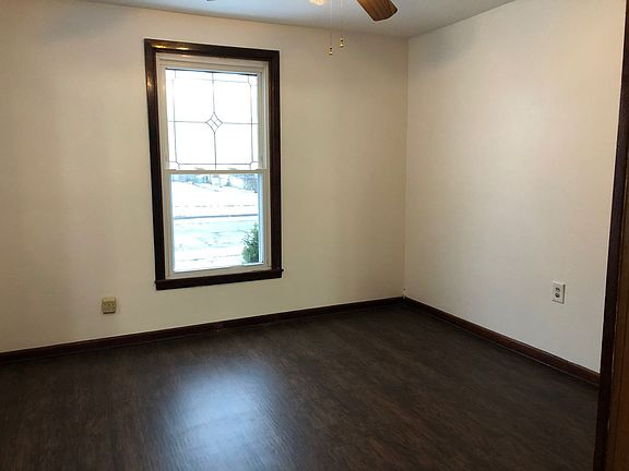 3rd image of 19-21 E Pease Ave
