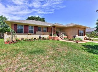 1622 N Minnesota Ave, Shawnee, OK 74804