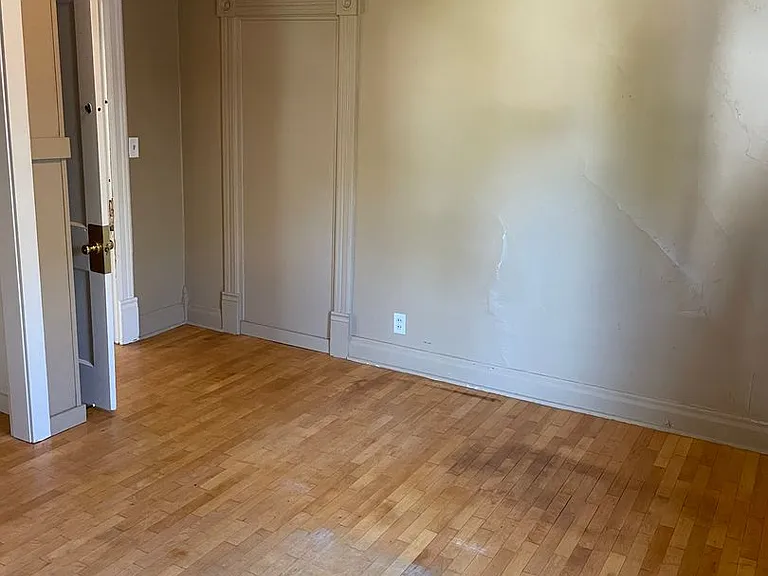 1023 Jackson — Photo 10