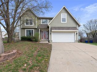 4734 Noble St, Shawnee, KS 66226