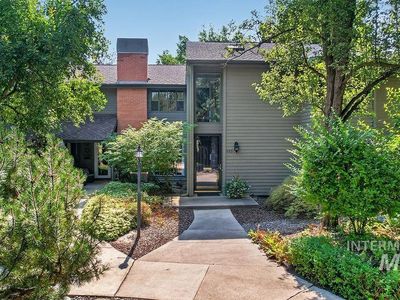983 E Strawberry Ln, Boise, ID, 83712