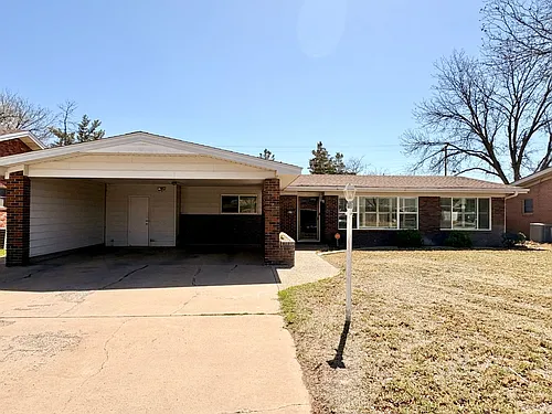 211 E Alto Dr Photo 1