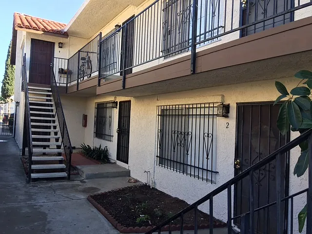 4162 Estrella Ave — Photo 17