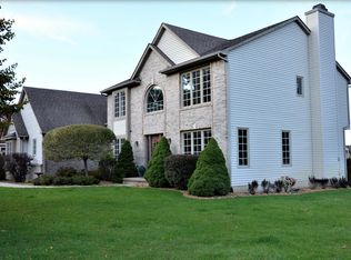 3489 Habitat Trl, Pinckney, MI 48169