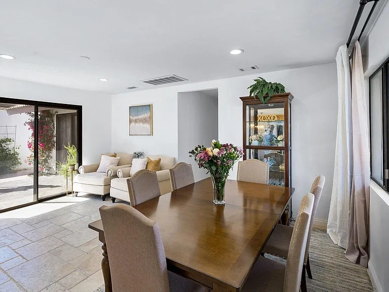 54025 Avenida Alvarado — Photo 14