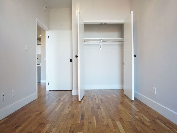 4th image of 1084 Bedford Ave #B3