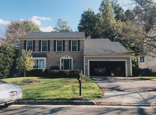 2828 Noble Fir Ct, Woodbridge, VA 22192