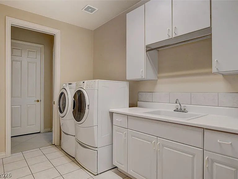 2041 Troon Dr — Photo 63