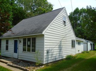 971 Gainder Rd, Plainwell, MI 49080