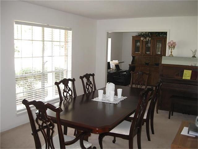 2nd image of 2217 Peyton Pl