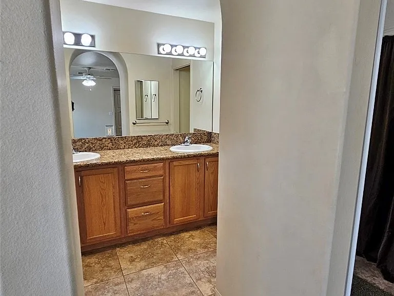 7064 Eucalyptus Ave — Photo 13