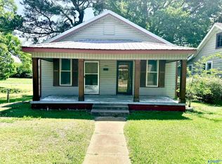 210 4th Ave NW, Decatur, AL 35601