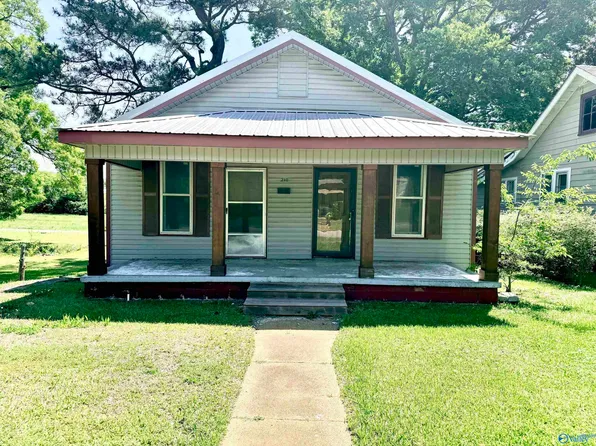210 4th Ave NW, Decatur, AL 35601