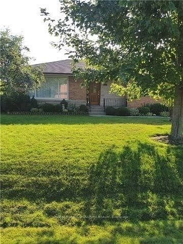 1st image of 216 Wales Cres