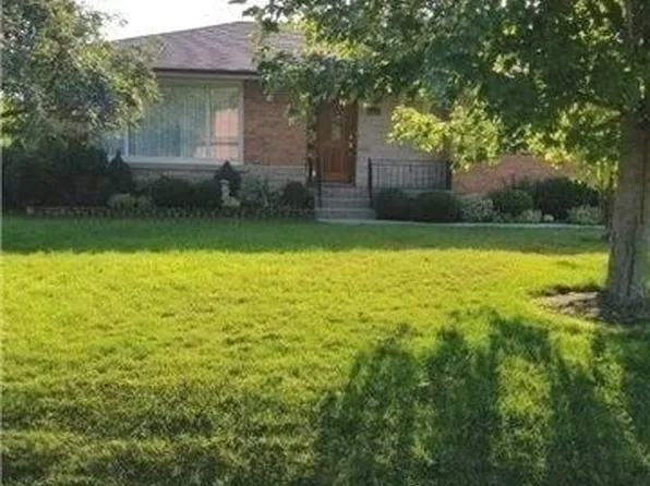 216 Wales Cres, Oakville, ON L6L 3X7