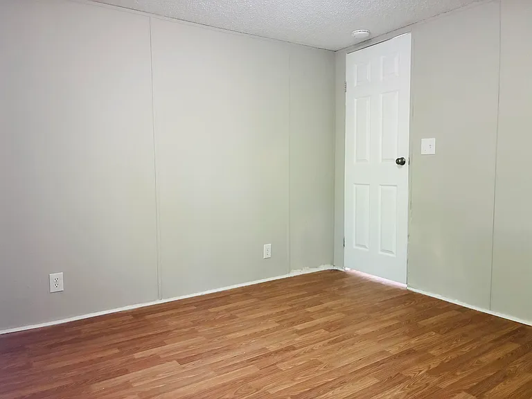 3822 Towery Rd #8 — Photo 6