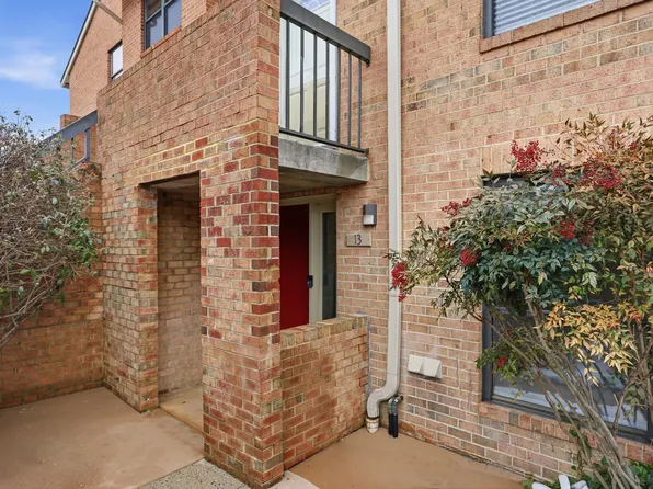 13 Dudley Ct, Bethesda, MD 20814